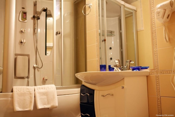 Hotel Gavan (Vladivostok)